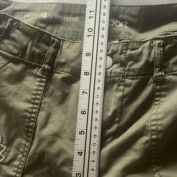 Women’s size 4 olive green Westport Signature Fit Boyfriend Twill Stretch pants - Picture 8 of 12